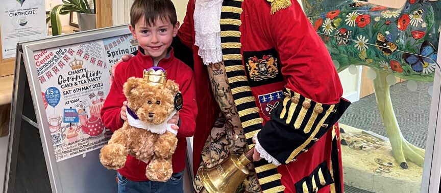 Mr Town Crier with Jasper Snelgrove and his Coronation bear